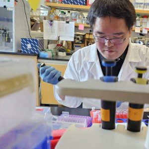 Former Dinglasan team member doing laboratory work